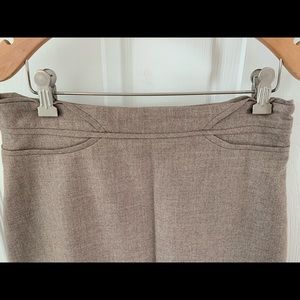 Women’s dress skirt. Beige. Very good condition.